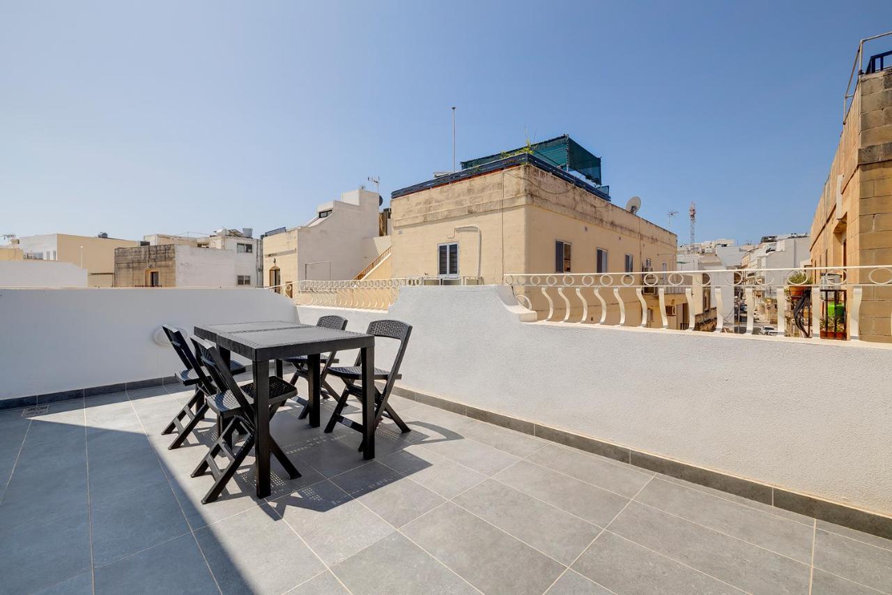 Stunning 2Br Holiday Penthouse In Central Sliema Zewnętrze zdjęcie