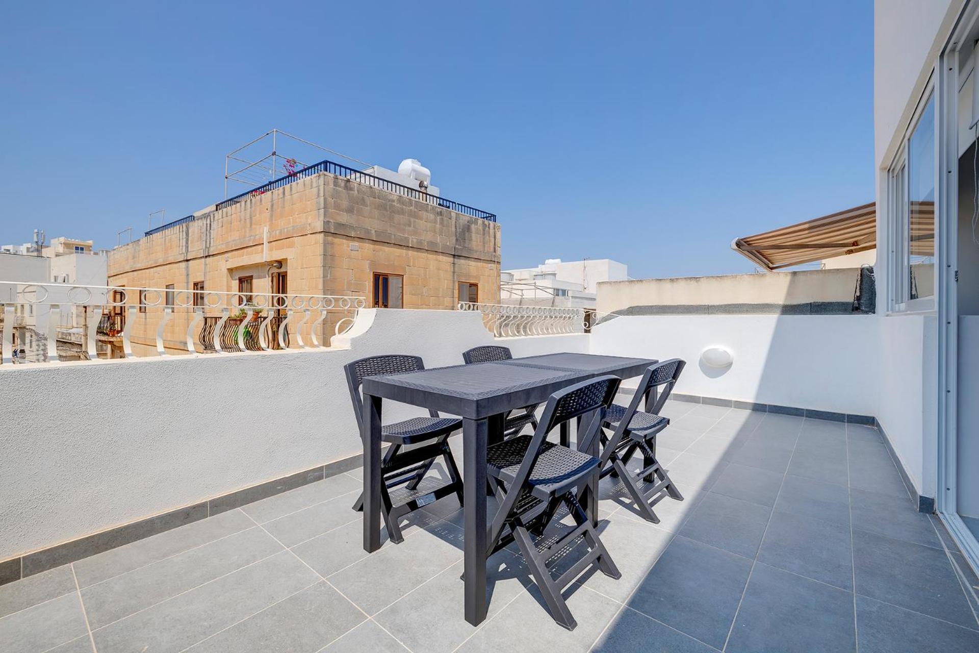Stunning 2Br Holiday Penthouse In Central Sliema Zewnętrze zdjęcie